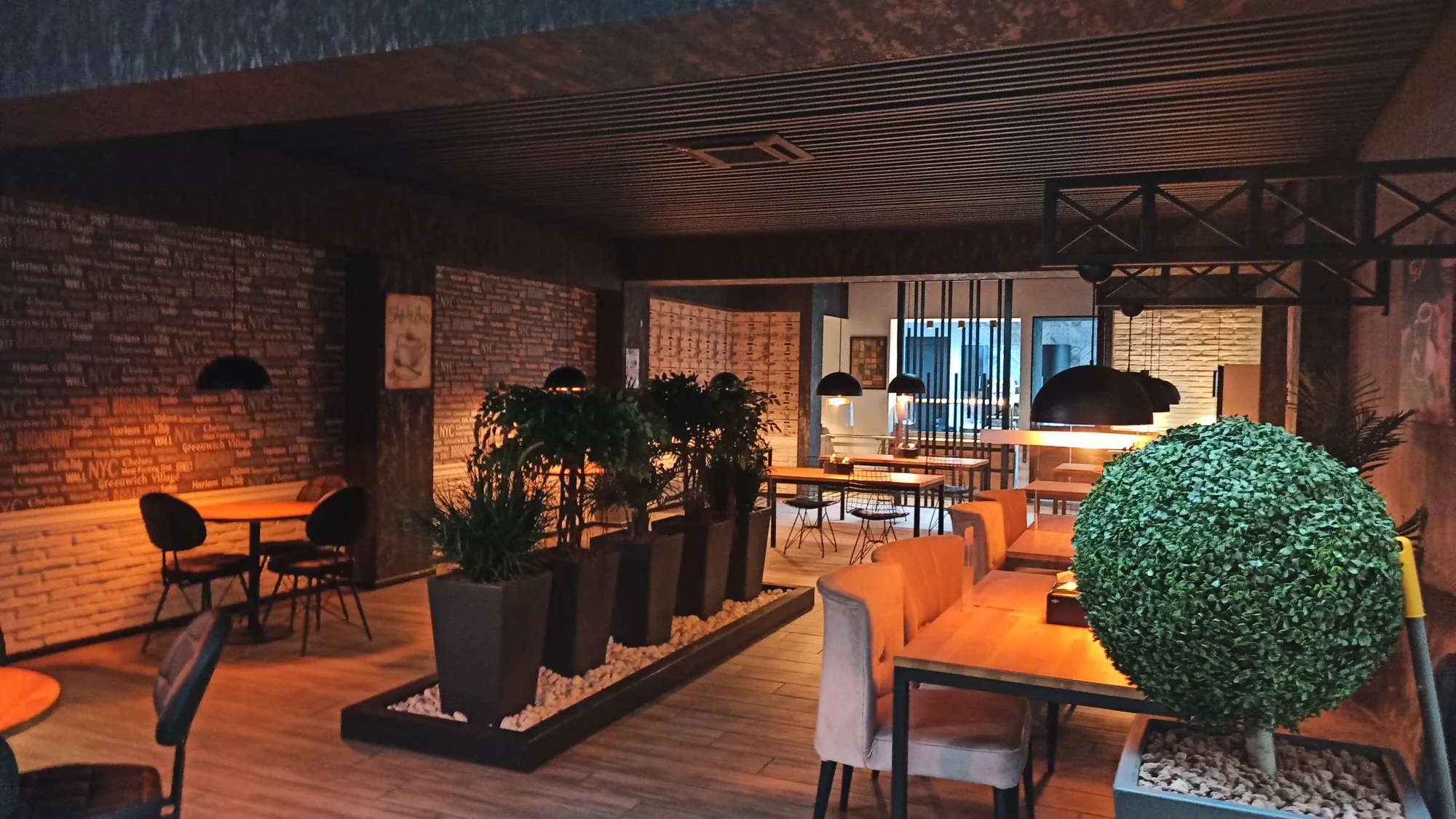 Doğuş Etiket çalışan kafe ve ortak yaşam alanı